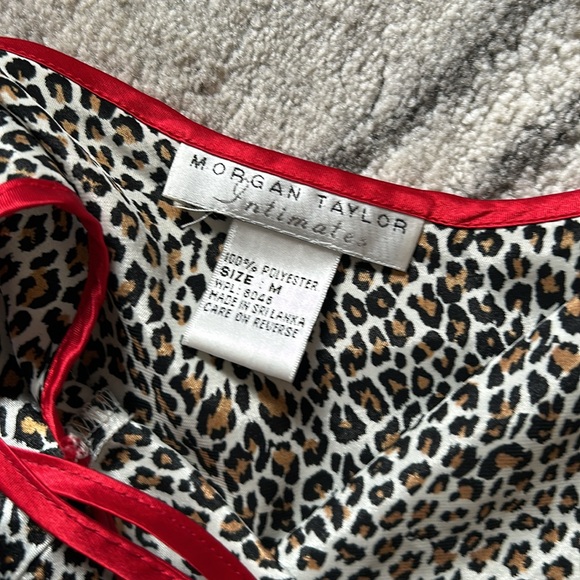 Vintage Morgan Taylor Intimates Slip Silky Nightie Sz Medium - Picture 4 of 5